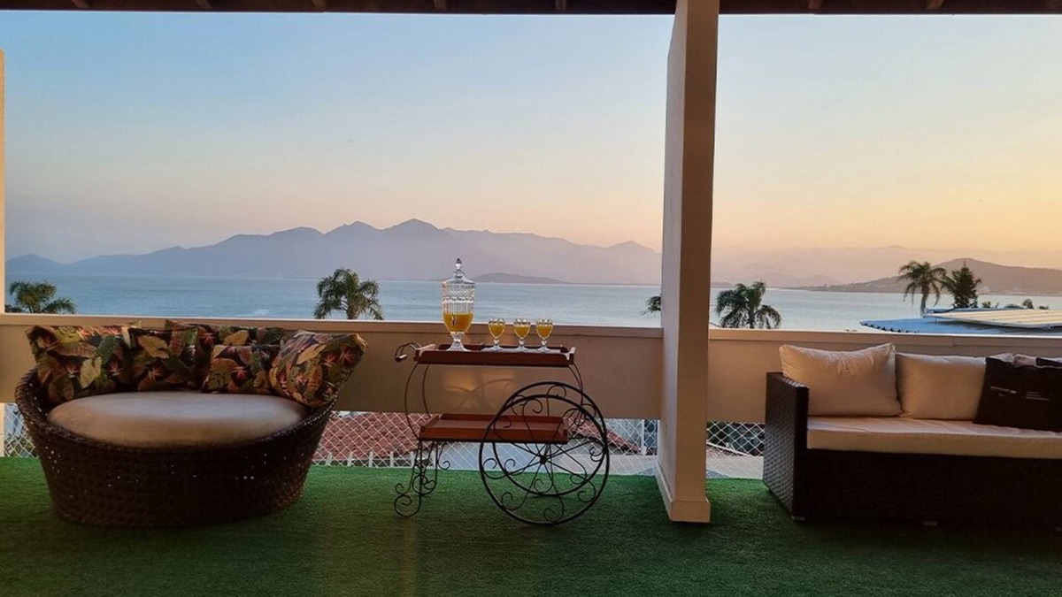 Itaguacu House | House with pool and panoramic sea view