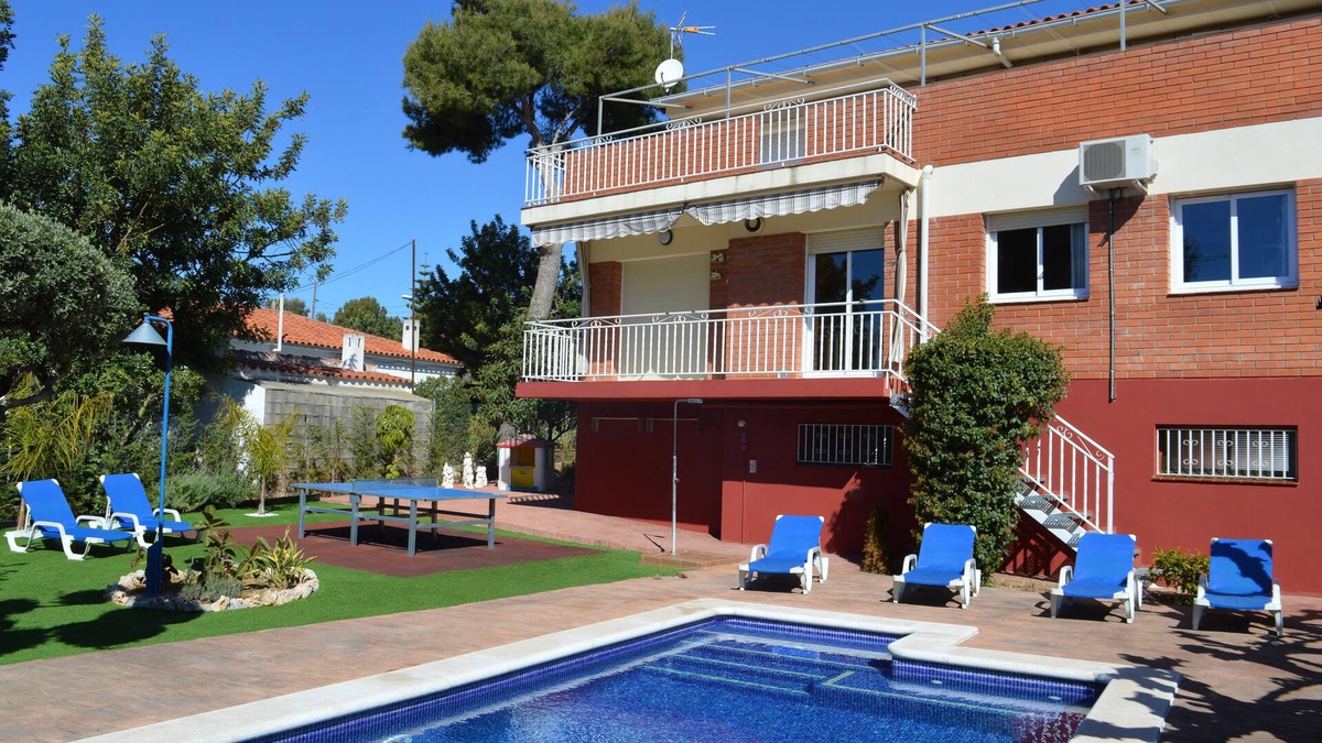 Cubelles Villa | House with pool, barbacue and garden, to 1500 meters from the fine sandy beach
