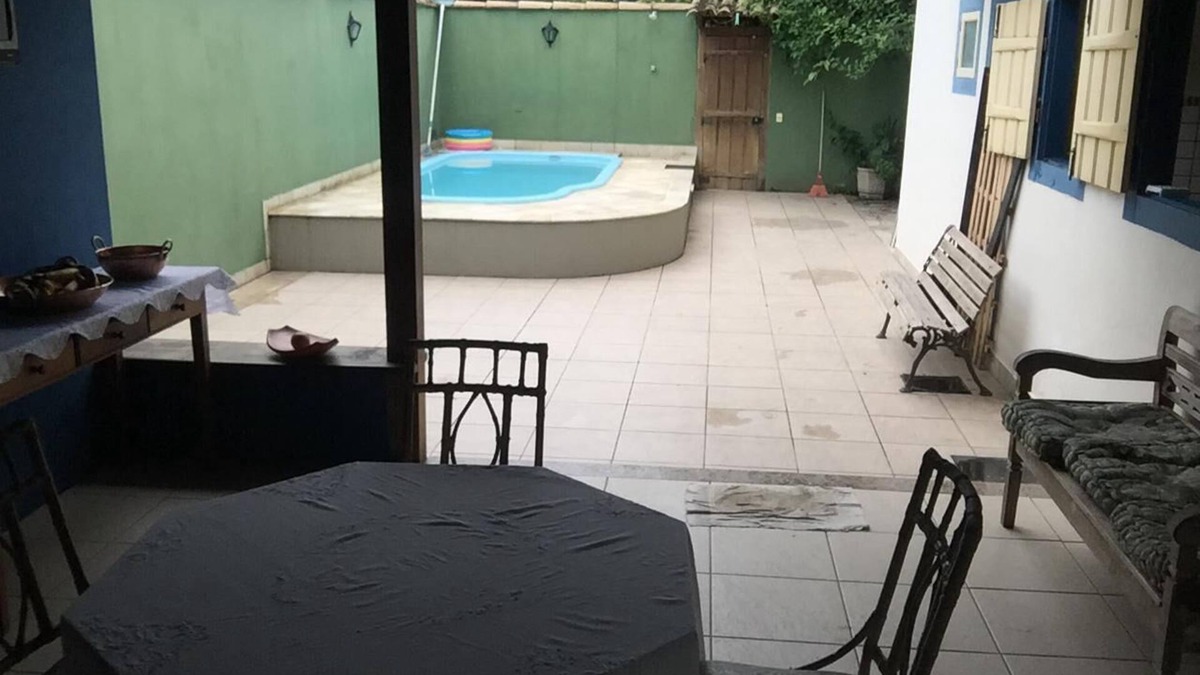 Pontal House | House with pool next to the historic center with 3 bedrooms, 1 suite.