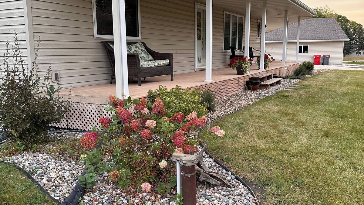 Miltona House | House with Private Lake Access, Fishing, Golf, Water Sports, License # 1957