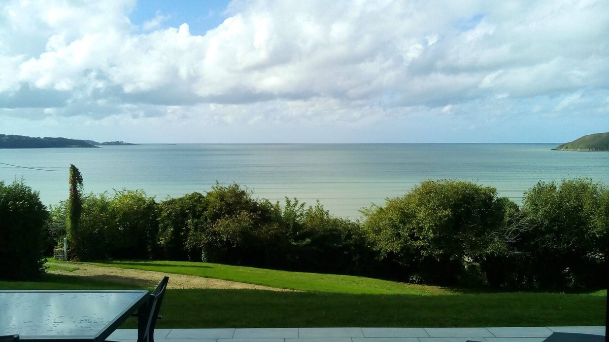 Treduder House | house with sight impregnable sea