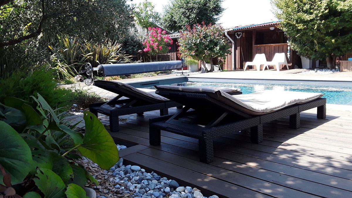 Biscarrosse House | House with swimming pool between lakes and ocean.