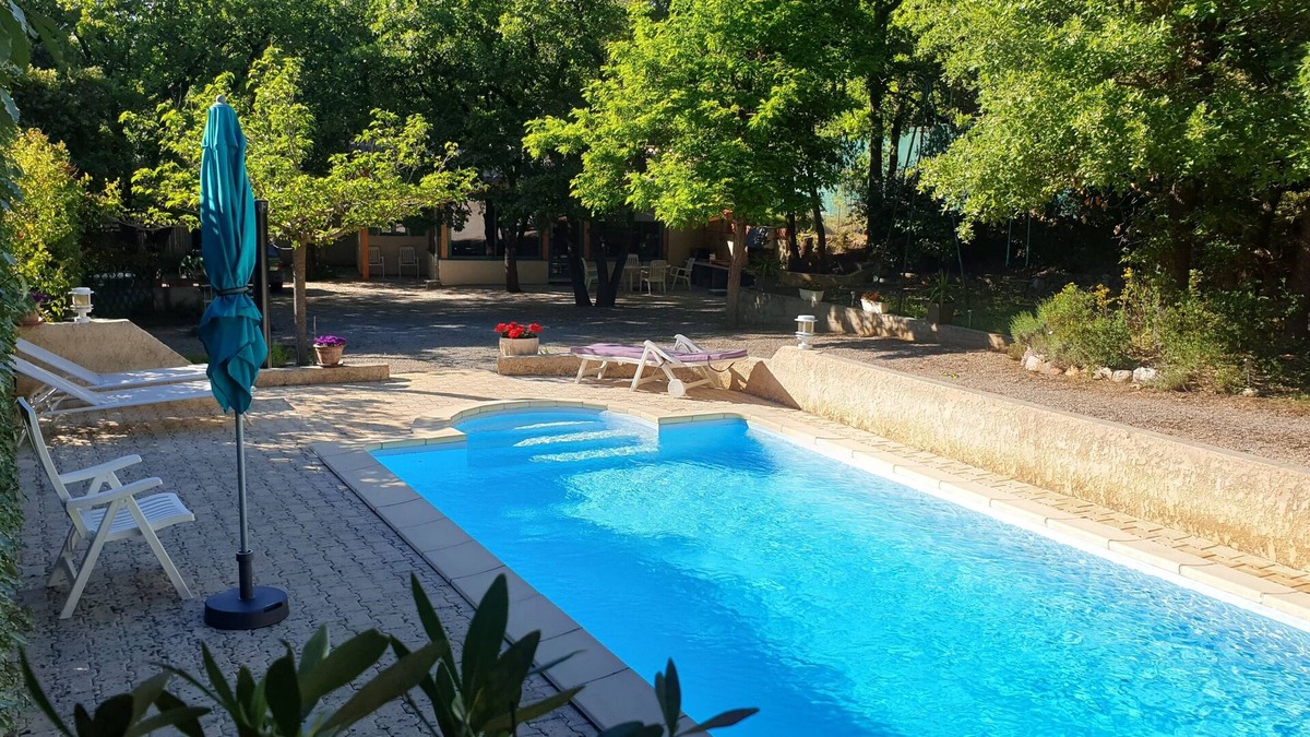 Meyrargues House | House with swimming pool near Aix en Provence.