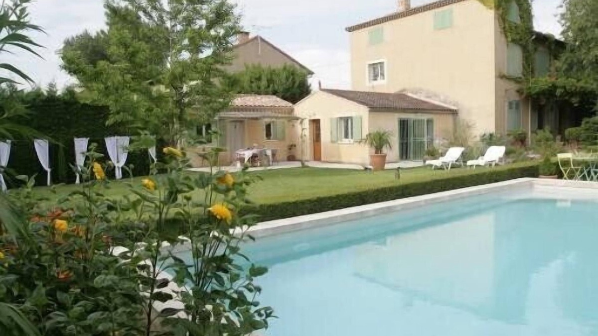 Orange House | House with terrace garden of 1000m2 - Swimming pool - Downtown Orange - 2 people
