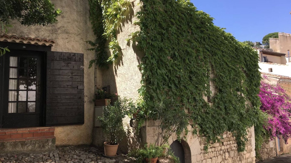 Hyeres City Centre House | House with terrace in the heart of the old town