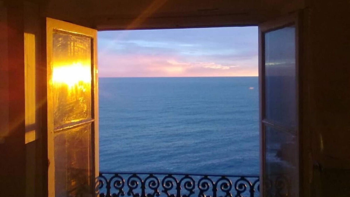 Pieve Ligure Apartment | House with terrace perched on the cliff, direct access to the sea, beach 15min