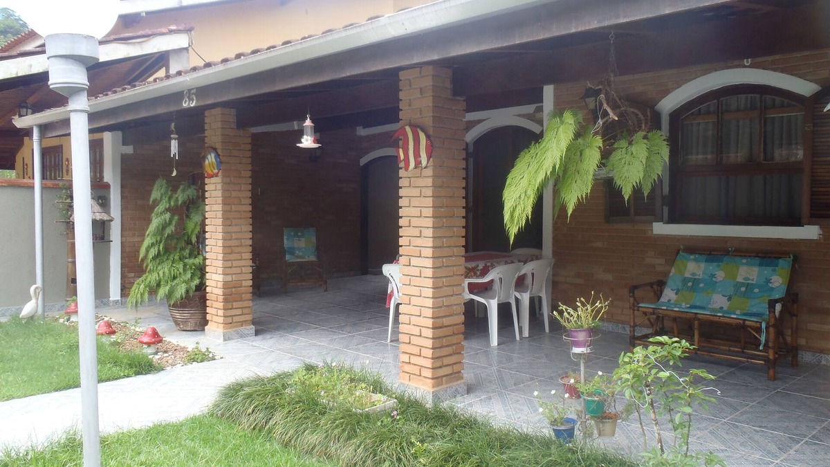 Mococa House | House with WI-FI Swimming Pool and Private Barbecue! Condominium 24 hour security