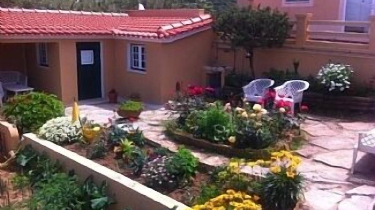 Serra da Pescaria House | House with Wide 180 Degree View over the Sea Natural Reserve