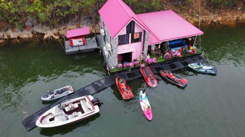 Tha Kradan Boat Rental | Houseboat ∙ 5 bedrooms ∙ 20 guests