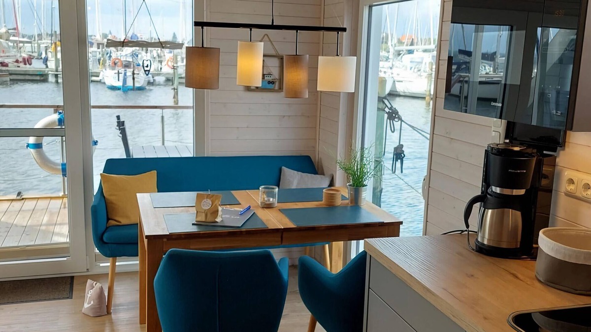 Rendbjerg Boat Rental | Houseboat Hecht in Egernsund at the Marina Minde