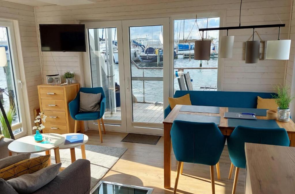 Rendbjerg Boat Rental | Houseboat Hecht in Egernsund at the Marina Minde