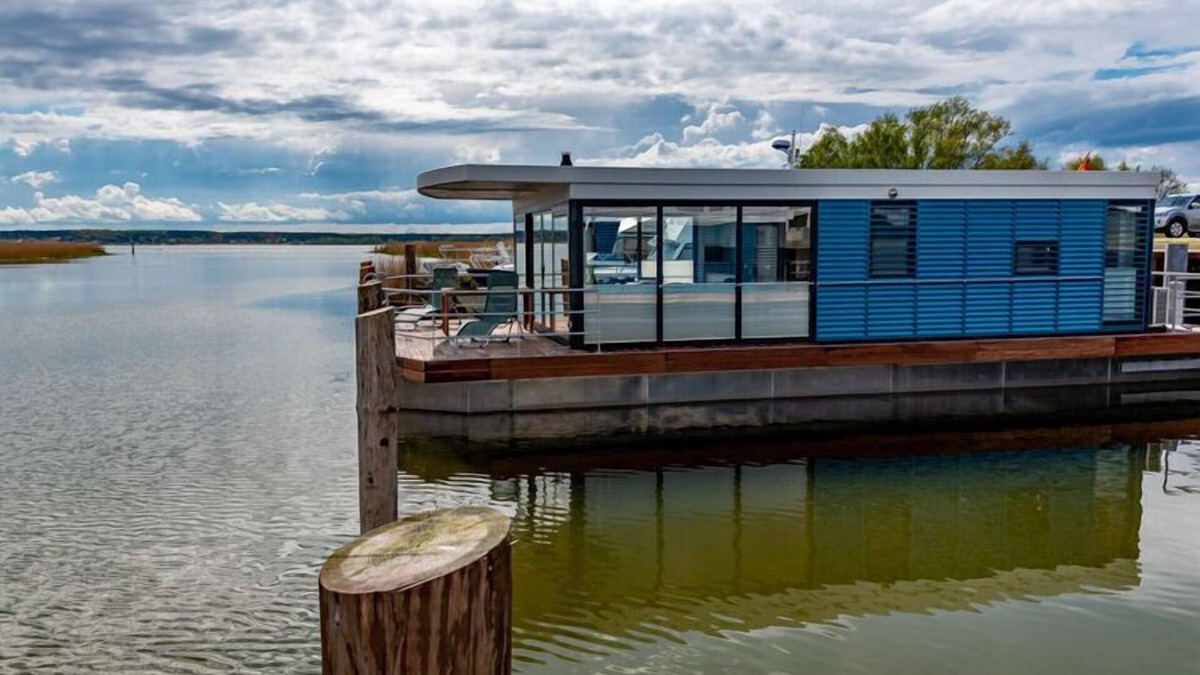 Peenemuende Boat Rental | Houseboat in Peenemuende