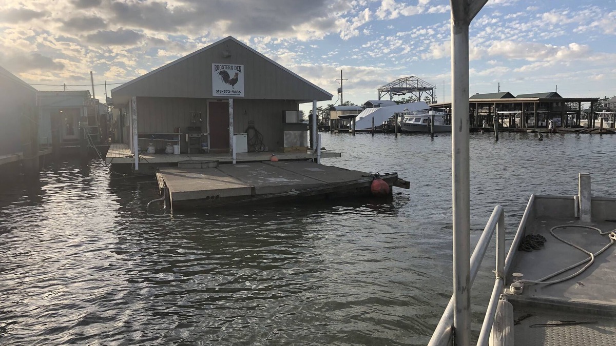 Venice Boat Rental | Houseboat @ Venice Marina (Roosters Den)