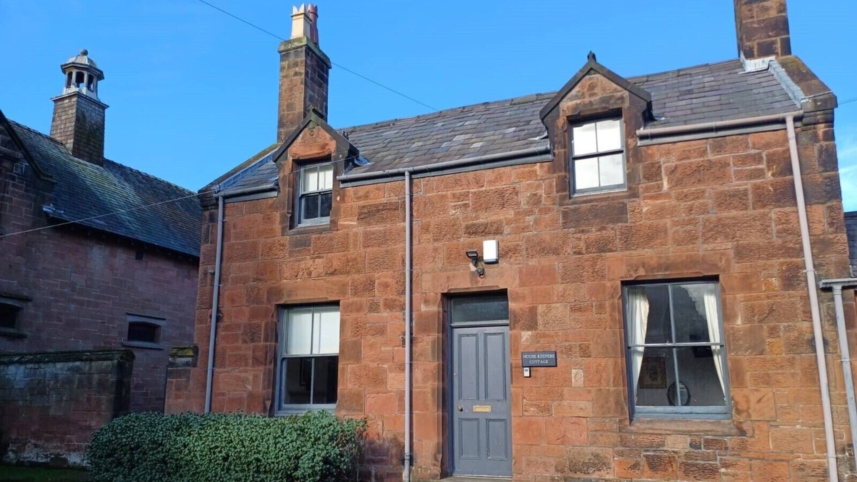 Thornton Hough Cottage | Housekeepers Cottage