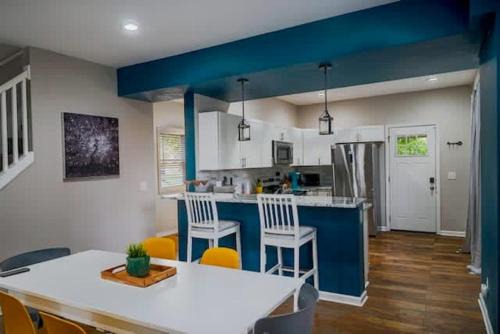 Near East Columbus House | Housepitality - The Lilley Pad - Near Downtown