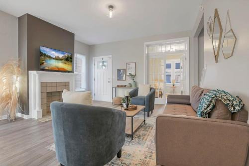 West Columbus House | Housepitality - The Southwestern