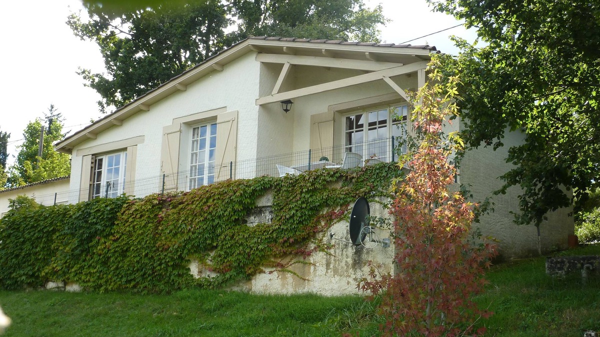 Le Buisson-de-Cadouin House | Houses with stunning views - Swimming pool - Terraces