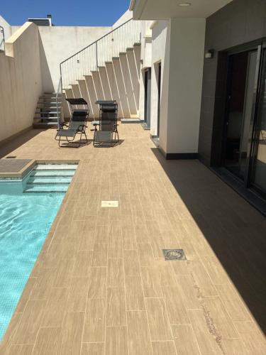 Orihuela Costa Ski Chalet | HouseSleeps6-Pool-Beach-Garden-Solarium-PetOK