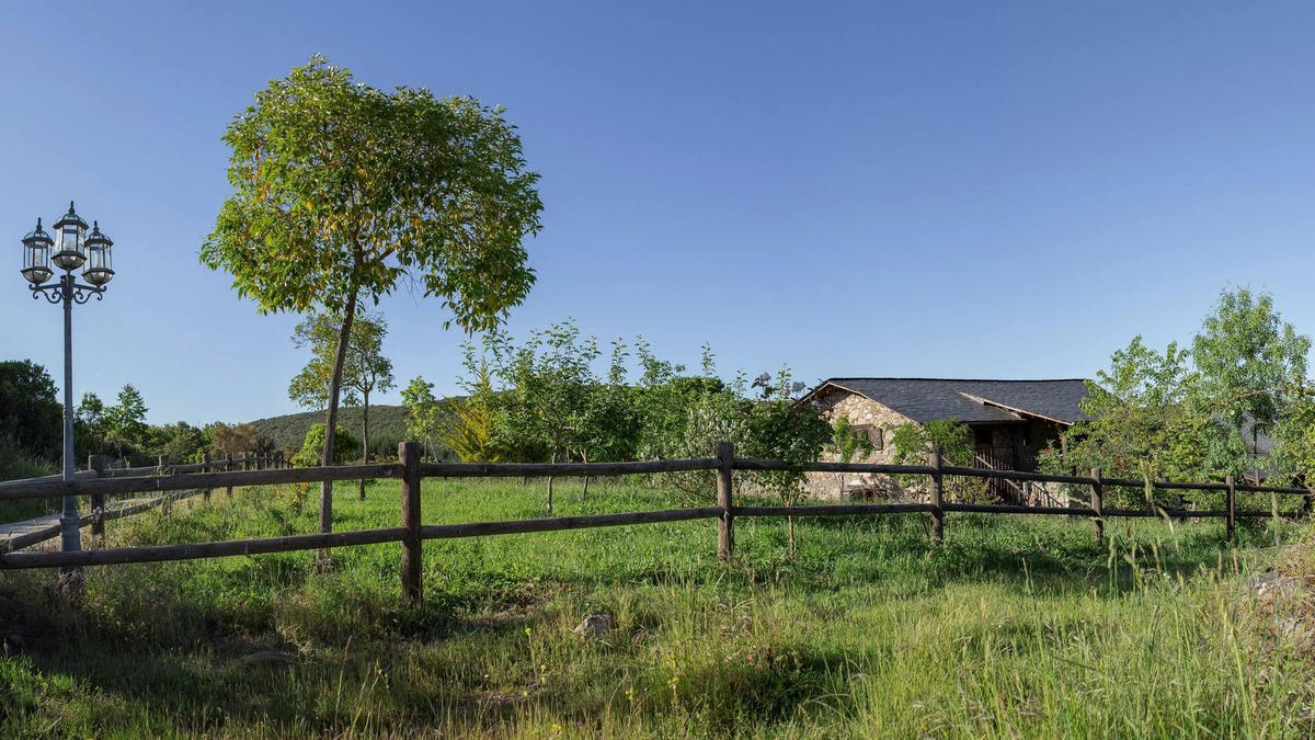 Carucedo House | Housing for tourist use N1