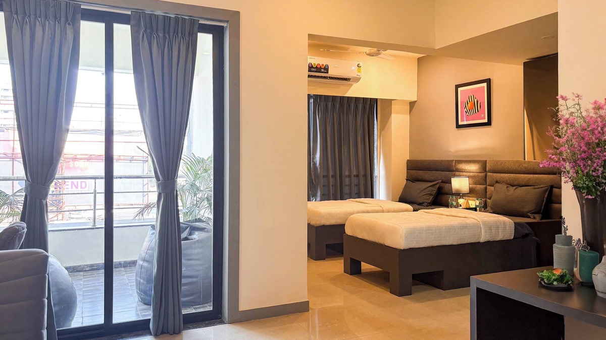 Wakad Hotel | Housr Wakad Pune Hinjawadi Road
