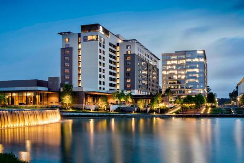 Spring Hotel | Houston CityPlace Marriott at Springwoods Village