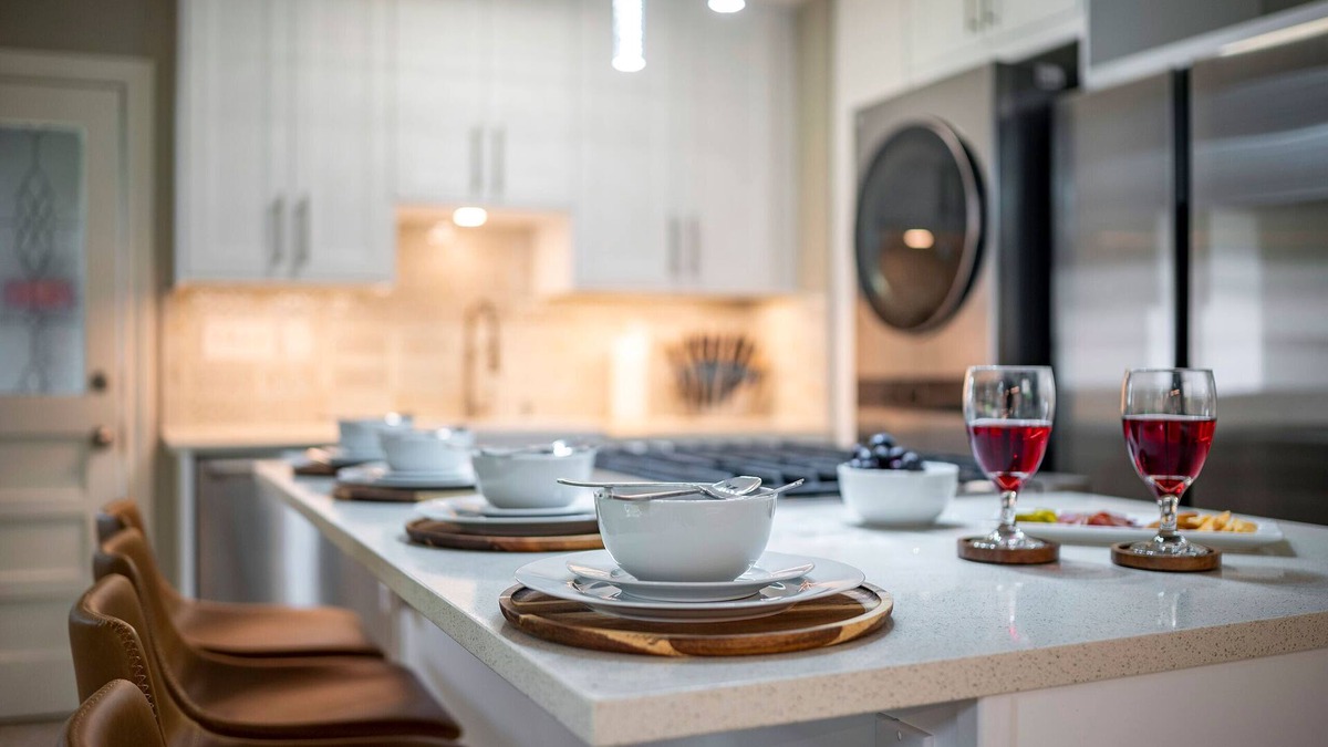 Greater Heights House | Houston Heights VRBO Bungalow, KingBed, Fenced Yard, Pet Friendly, Stocked Kitcn