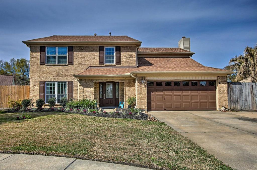 Clear Lake House | Houston Home with Private Outdoor Pool!