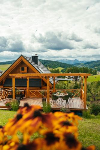 Lapsze Nizne Villa | Houten Vakantiewoning "ReisnaarPolen" royaal ontbijt, sauna en Hottub