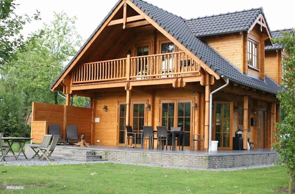 Linde Villa | Houten Villa Dirk