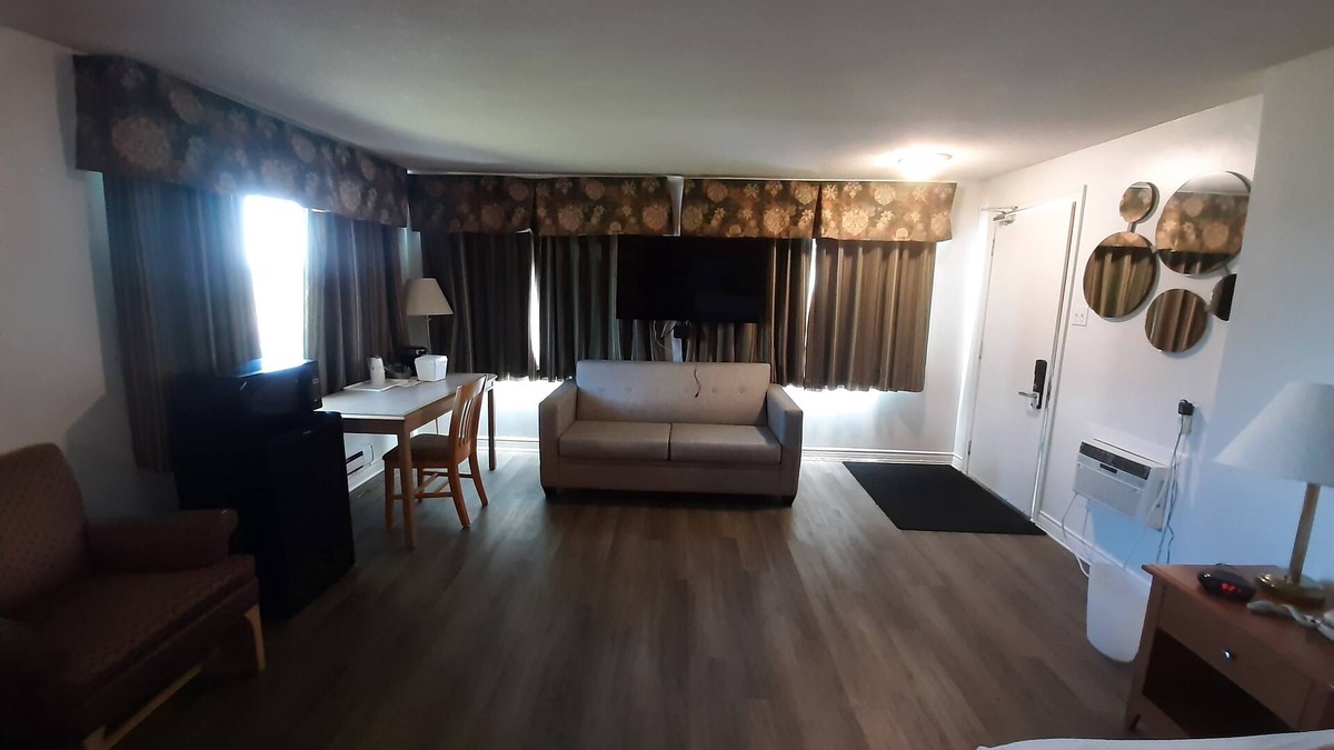 Woodstock Hotel | Howard Johnson by Wyndham Woodstock NB