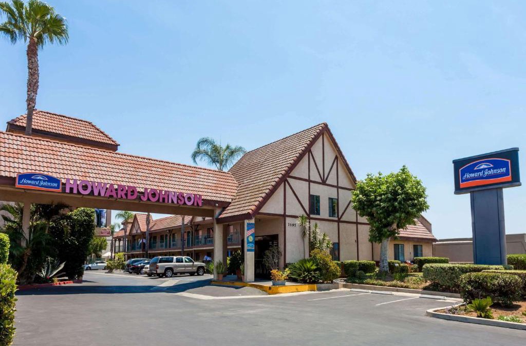 Norco Hotel | Howard Johnson by Wyndham Norco