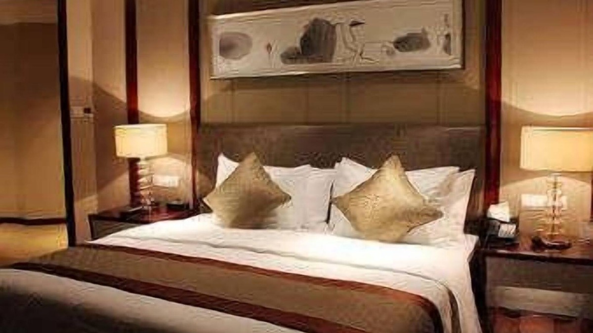 Bengshan Qu Hotel | Howard Johnson Nanshan Plaza Bengbu