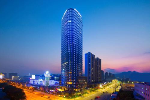 Fenghua Hotel | Howard Johnson Plaza Ningbo