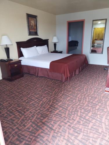 Eunice Hotel | Howards Inn Motel