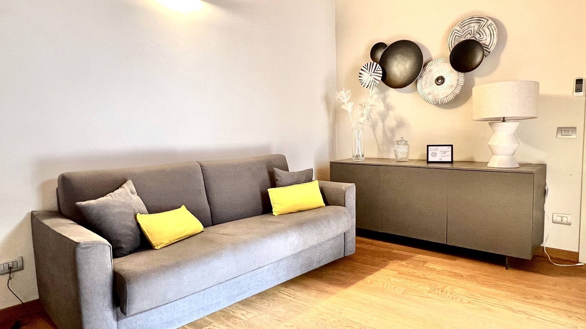 Asti House | HowCasa Cosy and lovely apartament Cavour