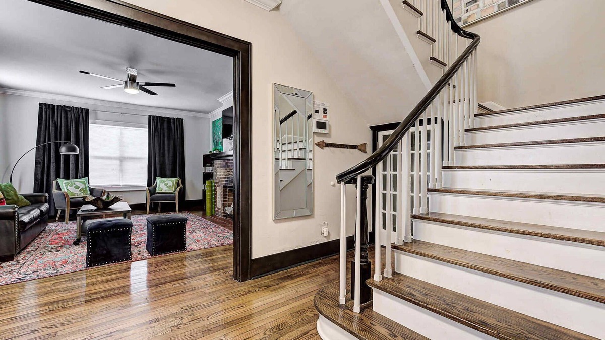 Lincoln Terrace Apartment | Howes Capitol II-Sleek & spacious-walk to OU Med