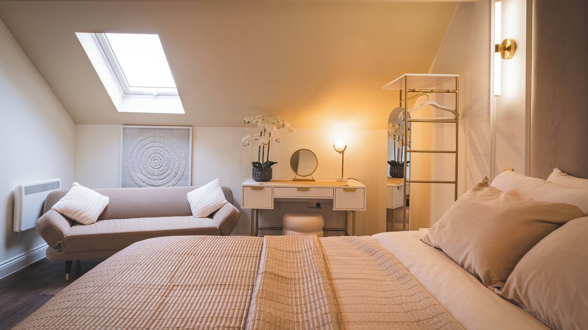 Merthyr Tydfil Hotel | Howfield Hotel