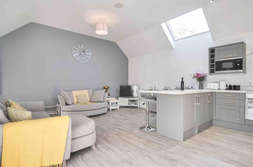 York House | Hoxne Cottages - Poppy Cottage with private hot tub