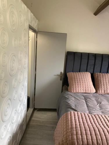 Meaux Bed & Breakfast | HSH France Chambre City 2 Proche de Disney