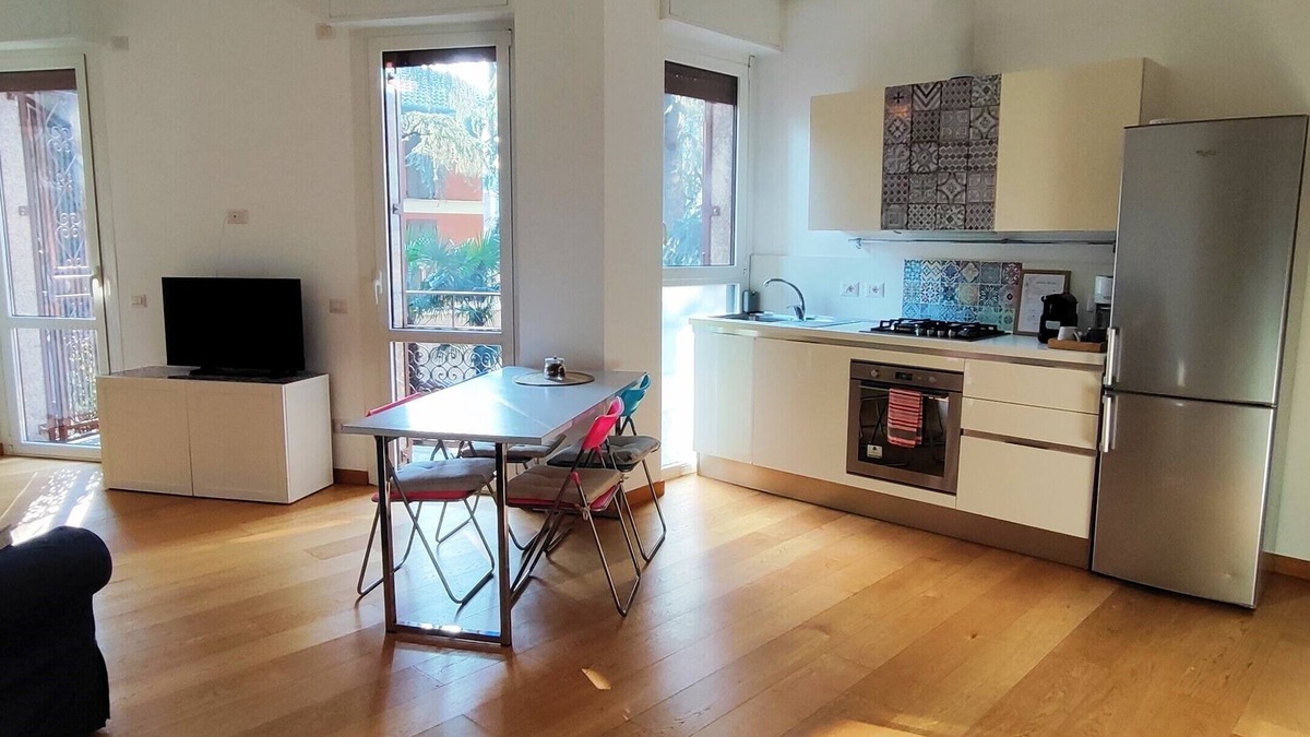 Busto Arsizio Apartment | HUB 21052: Milan, Lakes, MXP, Train Station