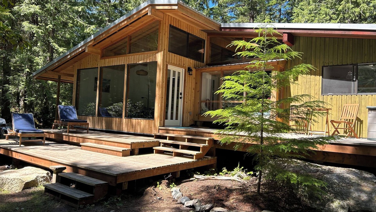 Savary Island Cabin | Huckleberry Hideaway - an idyllic off-grid cabin on Savary Island, BC. Canada.
