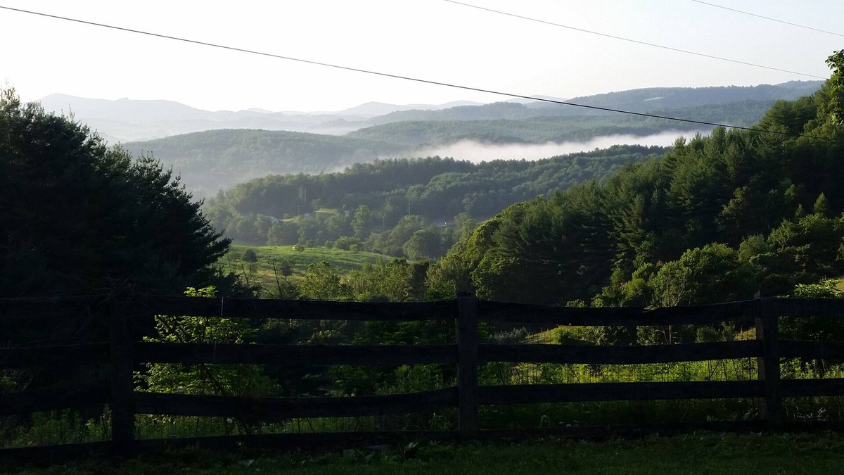 Crumpler House | Huckleberry Hideaway Blue Ridge Mountains North Carolina!