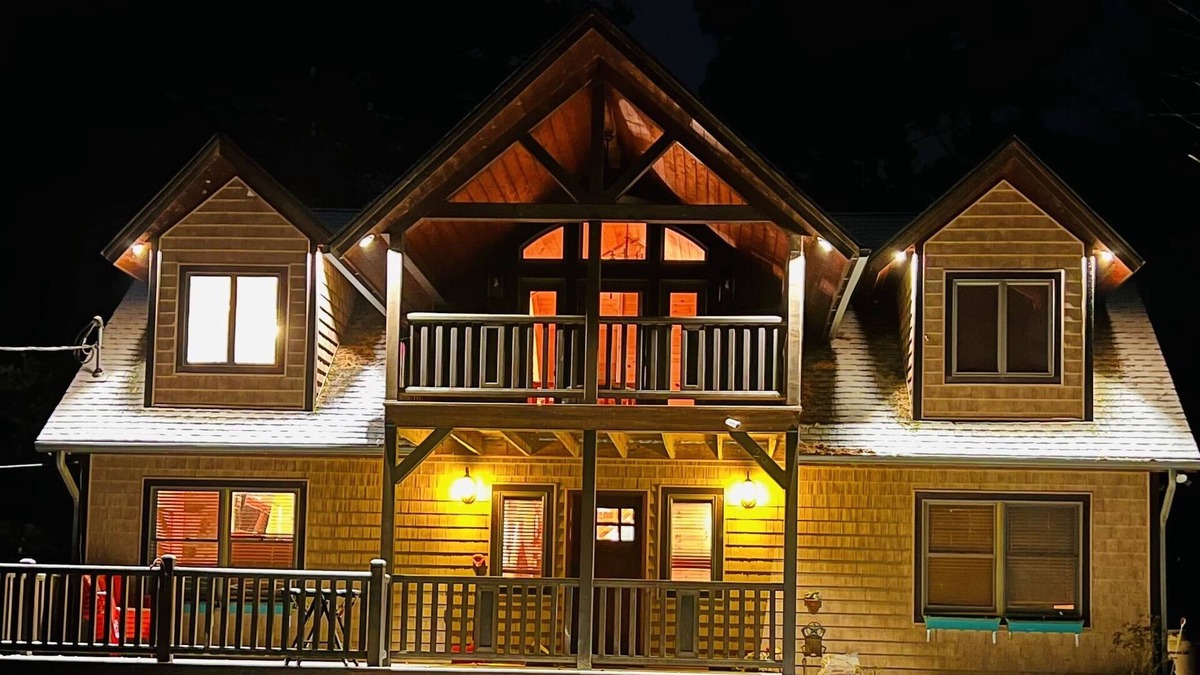 Diamond Point House | Huddle Bay Haven w/Dock and Lake Access