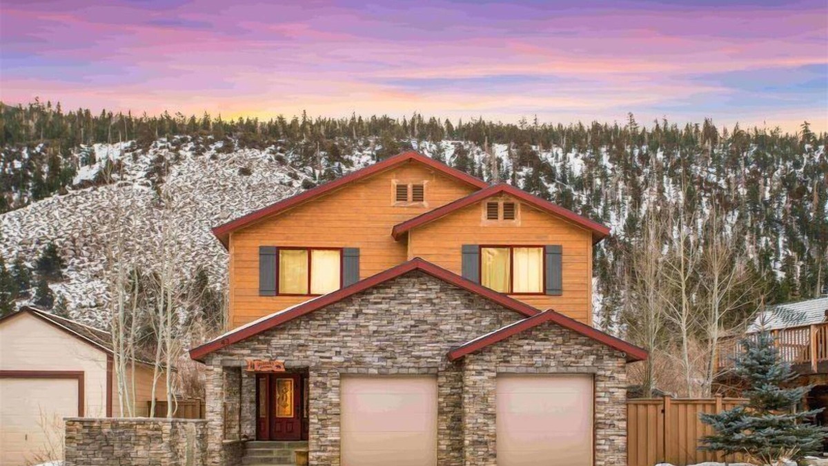 June Lake House | Hudson Hideaway, your home away from home