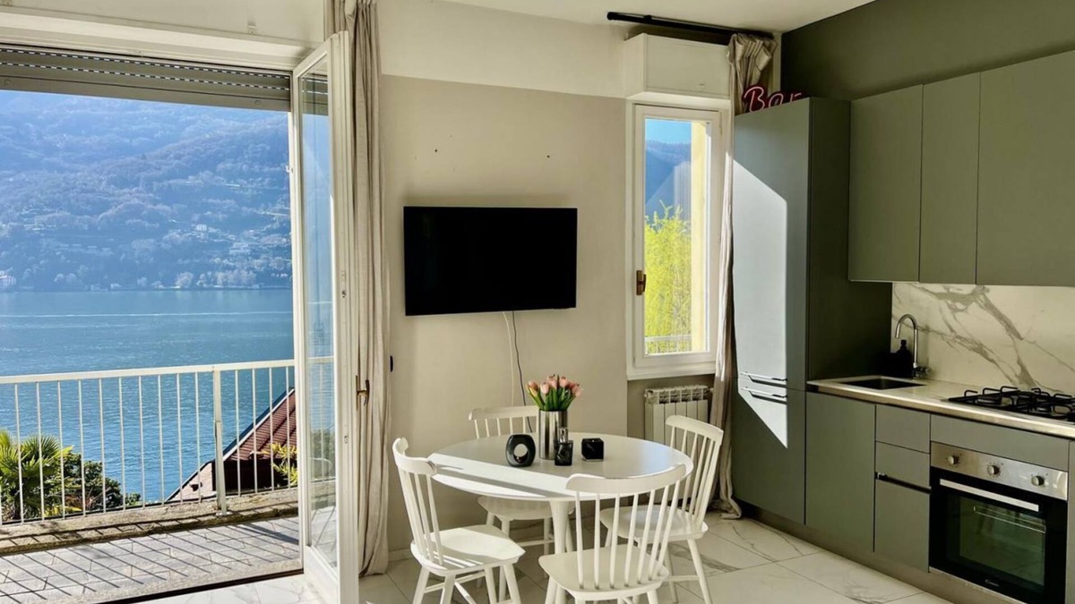 Carate Urio Apartment | Hugau Apartment Lake Como