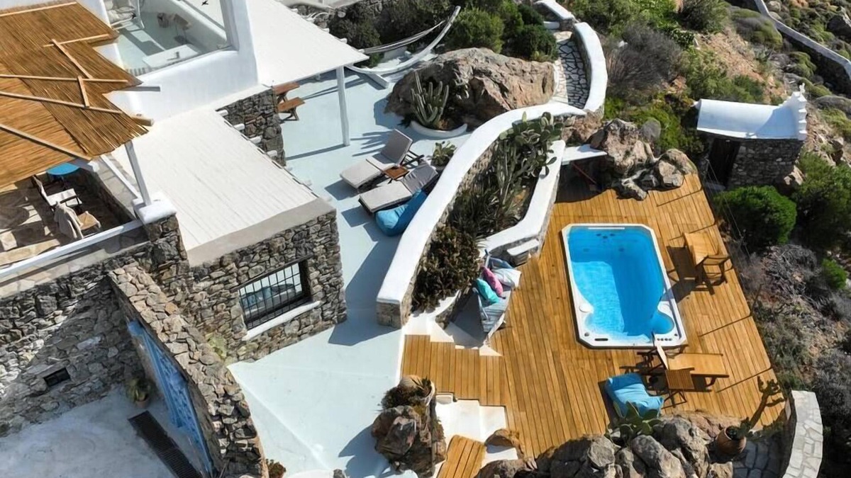 Panormos Villa | Huge 3 Bedroom Villa l Private Jacuzzi l Sea Views