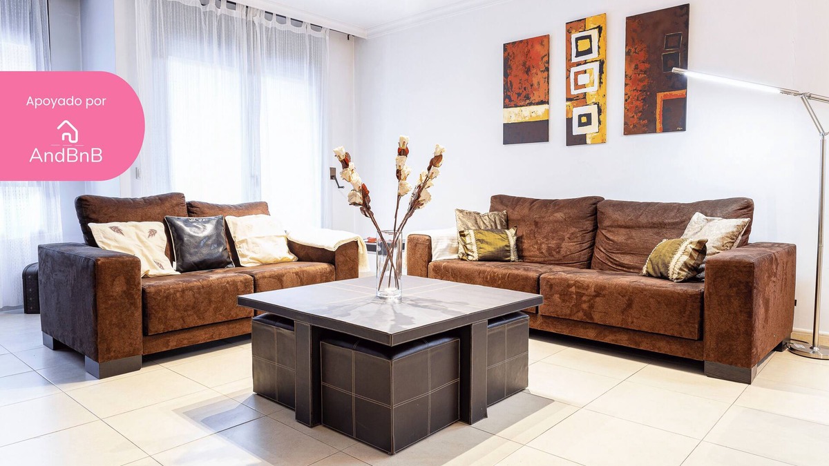La Cortinada Apartment | Huge 3-Bedroom w Parking, 15 min to Ski Resortnn