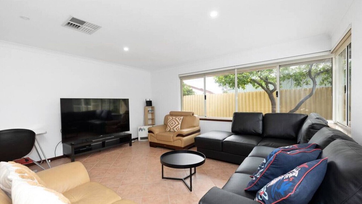 Bull Creek House | Huge 4bed-2bath Family Home - Close to Everything and Everything you Need