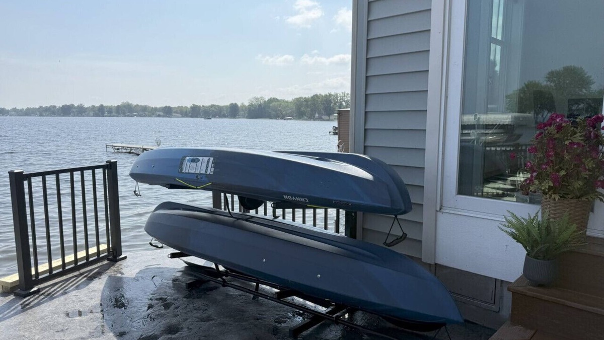 Cicero House | Huge 4BR Lake House | Lake Front | Hot Tub | Pets