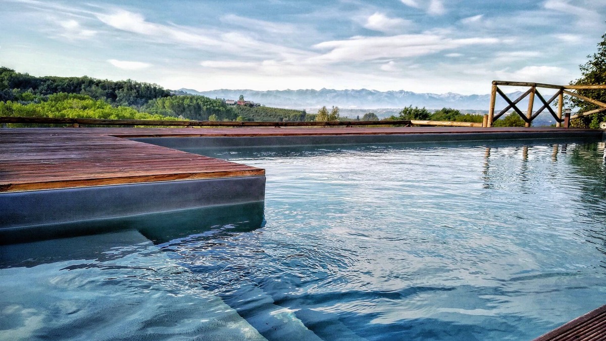 Novello House | Huge Barolo farmhouse with pool among the vines